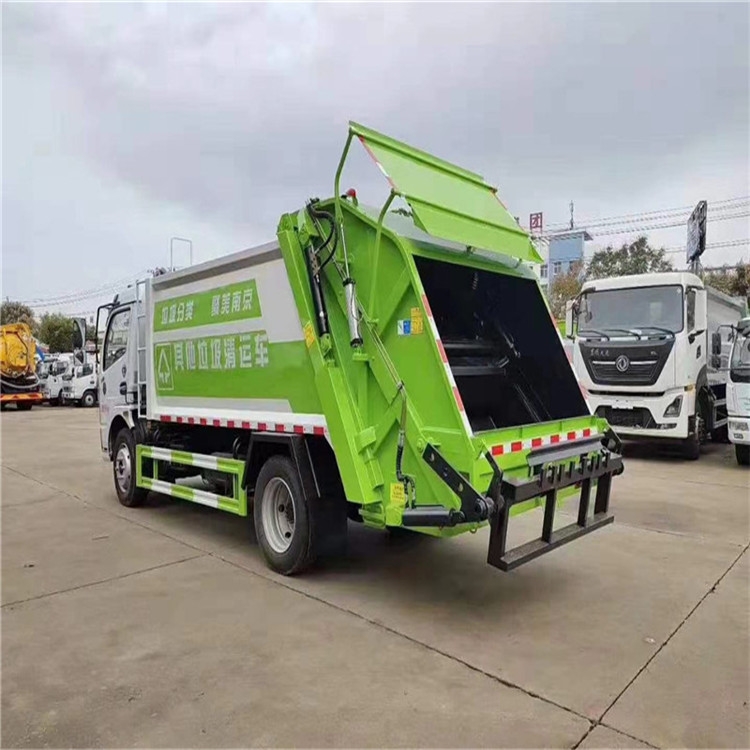 西寧市市政道路掃路車(chē)與吸塵車(chē)工廠報(bào)價(jià)全解析
